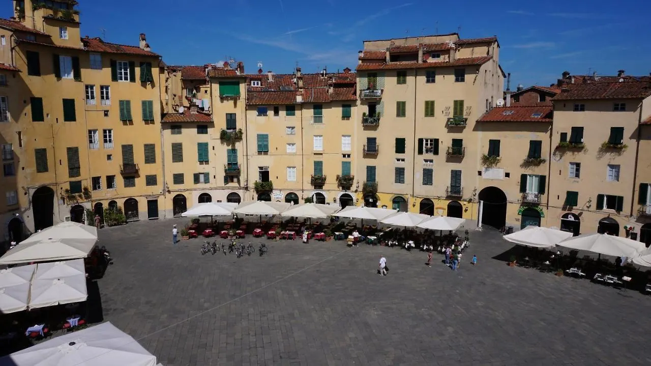 Il Chiassetto Cozy Apartment In Center Town Lucca Italy